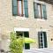 2Bed Cottage Sleeps 4 - Garden Patio Pets