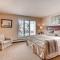 Ski In, Ski Out Studio Condo In The Heart Of Lionshead Village With Mountain View, Hot Tubs, And Pool Access