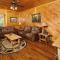 A Cloud 9 - Gorgeous Mountain Views, Outdoor Hot Tub + Game Room with Pool Table & More!