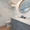 Kaleialoha 210 · KA 210 OceanFront 1BD Tropical Getaway w AC