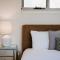 Allambie - Poolside Elegance in Mudgee Countryside