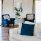 Allambie - Poolside Elegance in Mudgee Countryside