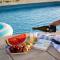 Allambie - Poolside Elegance in Mudgee Countryside