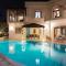 Villa Alexandra: Sea Views Pool Jacuzzi Sauna
