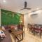 Perfectstayz Premium at Harkipauri Road - Ganga view rooftop cafe