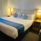 OQ STANDARD HOTEL - Airport