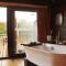 Serena Mivumo River Lodge