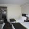 Crossroads Inn & Suites Crossroads Inn & Suites