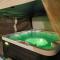 Villa Deja Vu Private Jacuzzi & Sauna, Fireplace, 3 Bedrooms, near Bansko