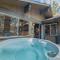 Moonridge Manor - Very lovely cabin in a quiet neighborhood with an amazing hot tub!