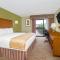 Days Inn & Suites by Wyndham Red Rock-Gallup