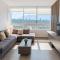 Stylish Panoramic Views City Loft
