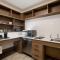 Everhome Suites Corona