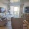 Island House F232 Condo