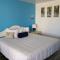 Roses Motel