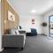 Summer Inn Motel - Newly Renovated