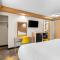 Econo Lodge Woodbridge
