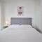 2 bed ensuite with fantastic night view and Old Trafford Stadium