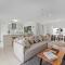 Beach Breeze Holiday House Beach Breeze Holiday House