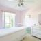 SERENE & ATTRACTIVE 3BR HEATED POOL/SPA HOME