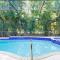 SERENE & ATTRACTIVE 3BR HEATED POOL/SPA HOME