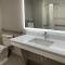 Holiday Inn Express & Suites Bridgeport by IHG