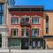 Le Gentleman // Downtown spacious condo
