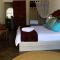 Waterfall Guesthouse - Rustenburg