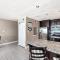 Commodores Retreat 305