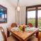 Kaleialoha 403 · Remodeled 1BD w Mountain Views Pool AC