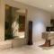 Blanco Apartment Hotel