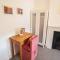 Blachington Cottage, Stunning and Central By Air Premier