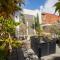Blachington Cottage, Stunning and Central By Air Premier