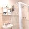 The Skinny Expat - Paarl - Self Catering Apartment