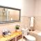 The Skinny Expat - Paarl - Self Catering Apartment