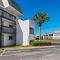 Beachside Condo 13
