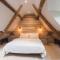 Cotswold Cottage- Central Witney