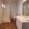 The Window Seat - pet-friendly 1BR apartment