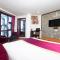Sumitel Hotel 500 meters from Mall Road