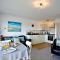 Turnstone - 2 Linden Court
