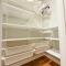 2 Bedrooms Private Kitchen Livingroom Robinwood Condo Suite