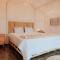 HappyNest Glamping and Villa Dieng