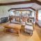 5 Swallowholm Cottages