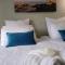 Kingfisher by the river - self catering