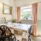 Stable Cottage - E5118