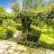Stable Cottage - E5118