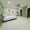 Vibrant Studio Near the Beach