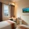 Laxston Hotel