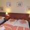 Dolphin Hotel