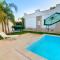 Villa Nadia con Piscina nel Boomerang Village a Torre Colimena